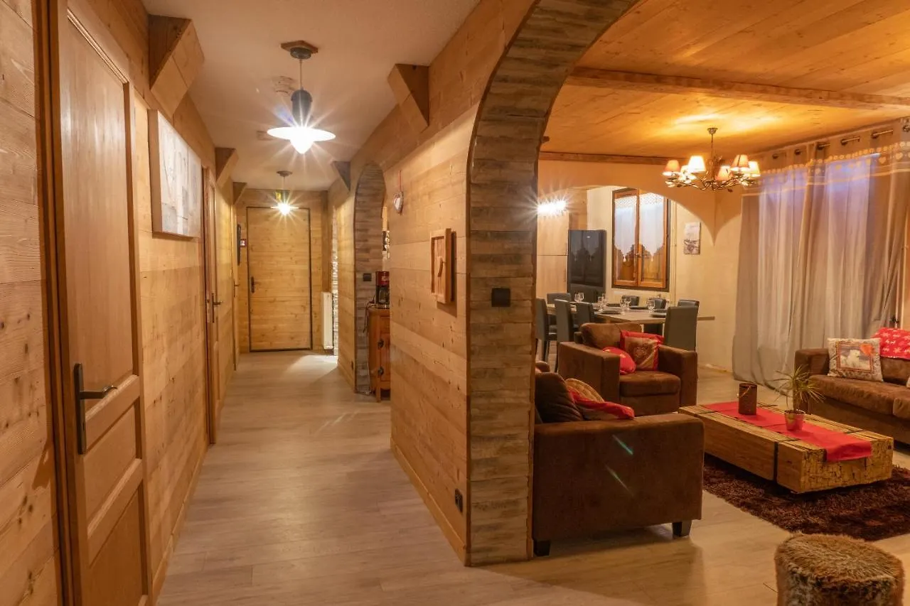 Martine, Eterlous Apartment Huez 0*,